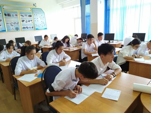 2019 жыл-Жастар жылы тақырыбында колледж студенттері жаппай латын тілінде диктант жазды